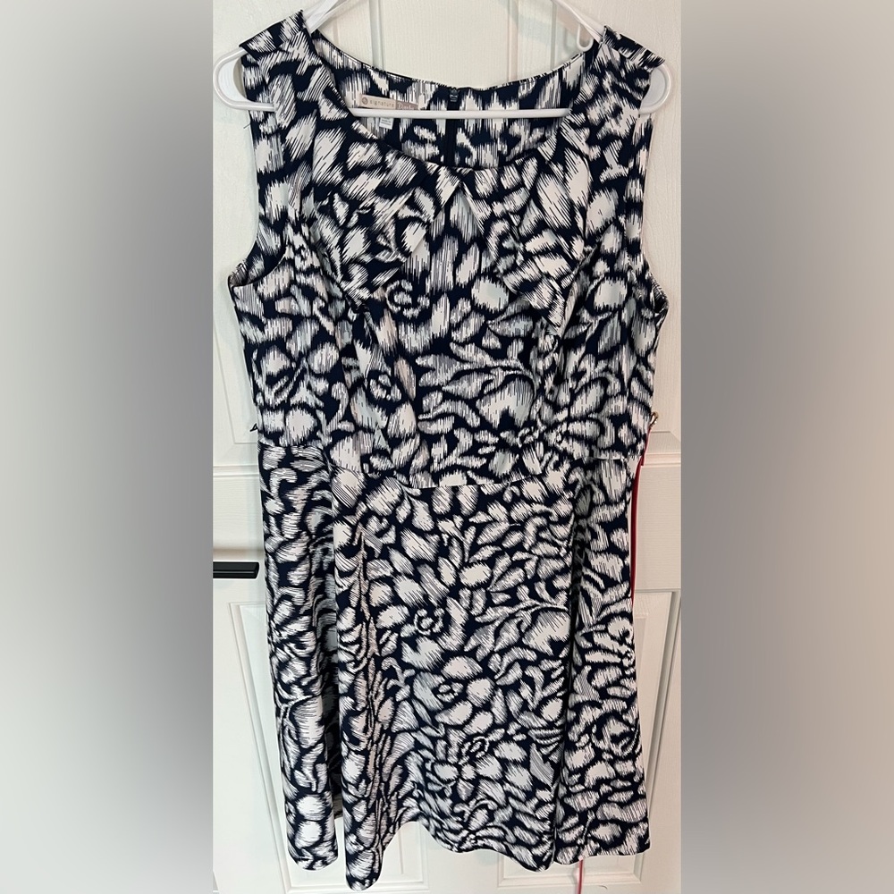 Dress Barn Signature Black and White Abstract Dress